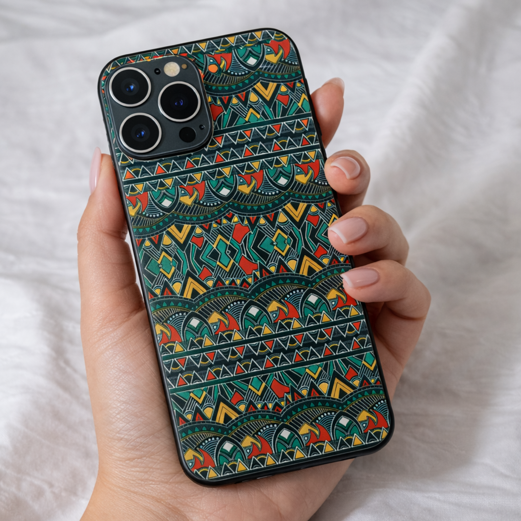 Etui JOYPAC do iPhone 14 Pro z etniczny, geometrycznym wzorem